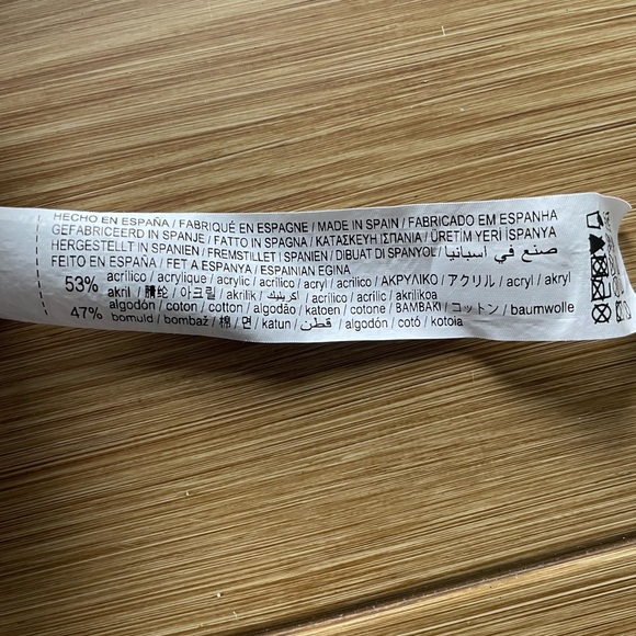 Lilac to purple oversized sweater, suitable for fall and spring. Size M. - Picture 9 of 9